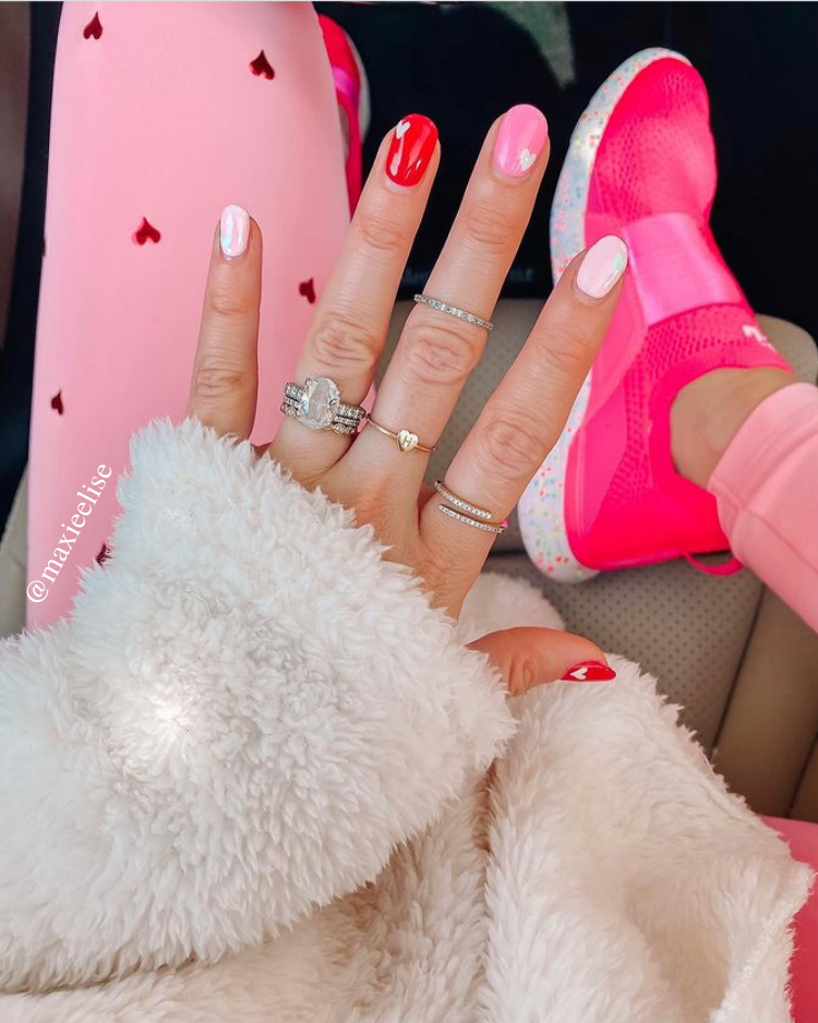 maxie Elise; fashion and lifestyle blog; 2021 nail trends; 2021 nail inspo; manicure trends; manicure inspo; summer nails; spring nails; easter nails;