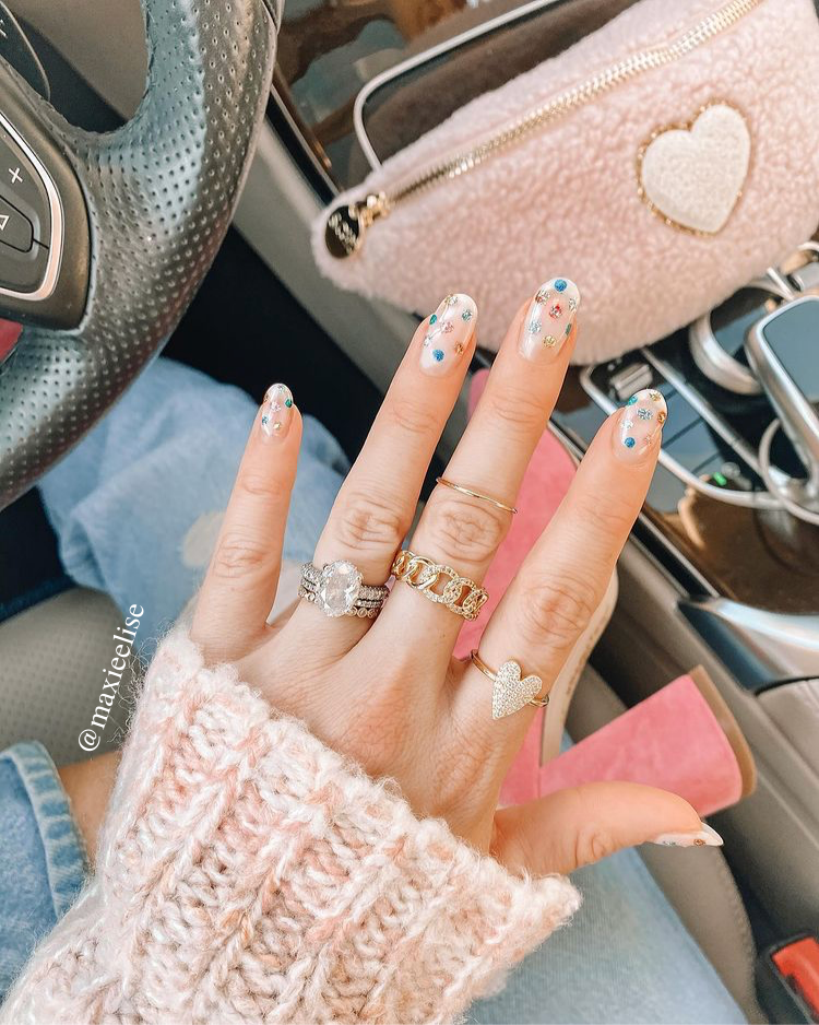 maxie Elise; fashion and lifestyle blog; 2021 nail trends; 2021 nail inspo; manicure trends; manicure inspo; summer nails; spring nails; easter nails;