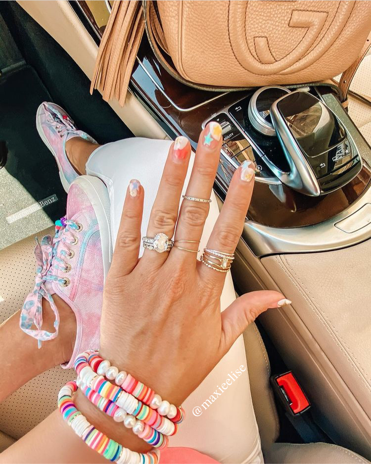 maxie Elise; fashion and lifestyle blog; 2021 nail trends; 2021 nail inspo; manicure trends; manicure inspo; summer nails; spring nails; easter nails;