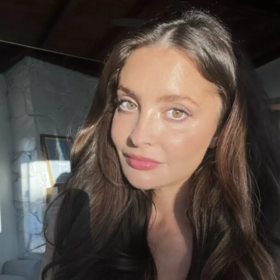 maxie elise social media