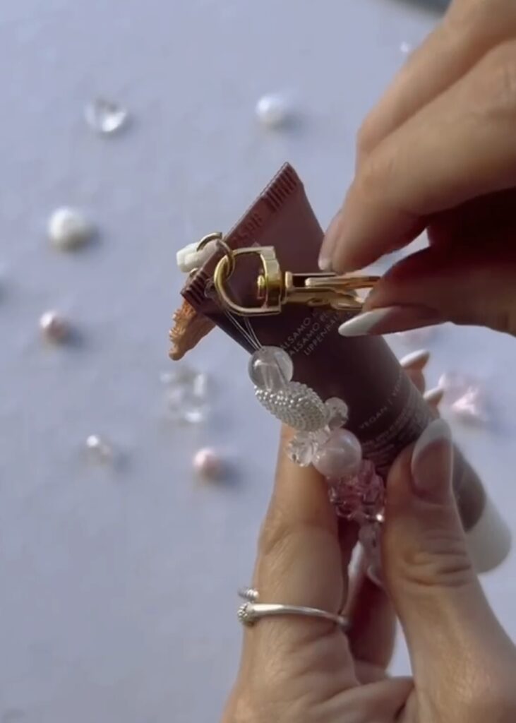 Attach Chain & Hook