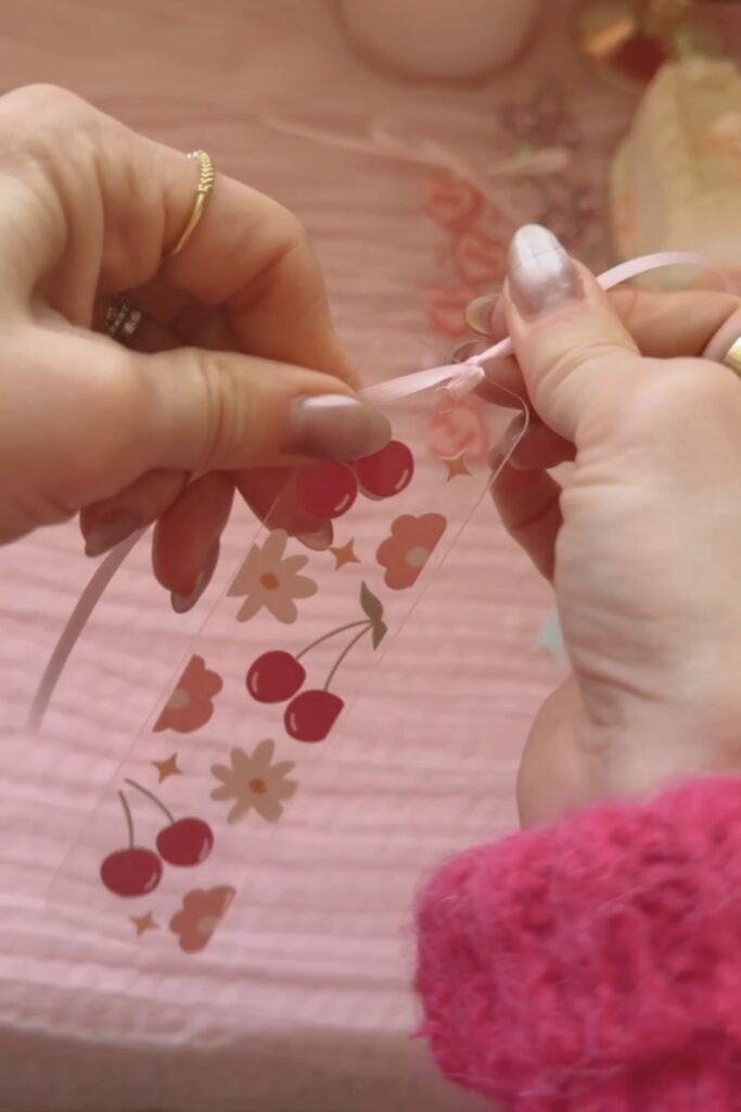 How to Make Cute Bookmarks
