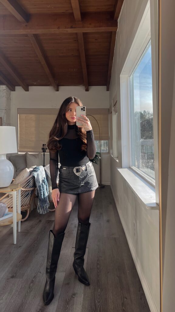 Glitter and Glam Country Concert Outfit Ideas