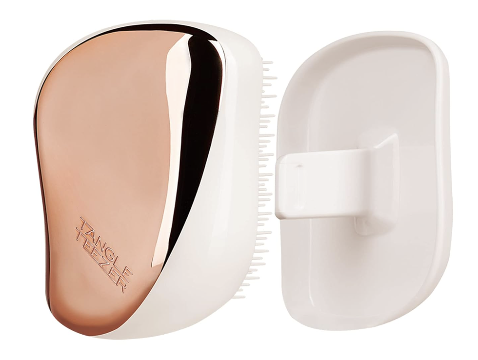 Portable Hair Brush | What to Keep In Everyday Carry Bag